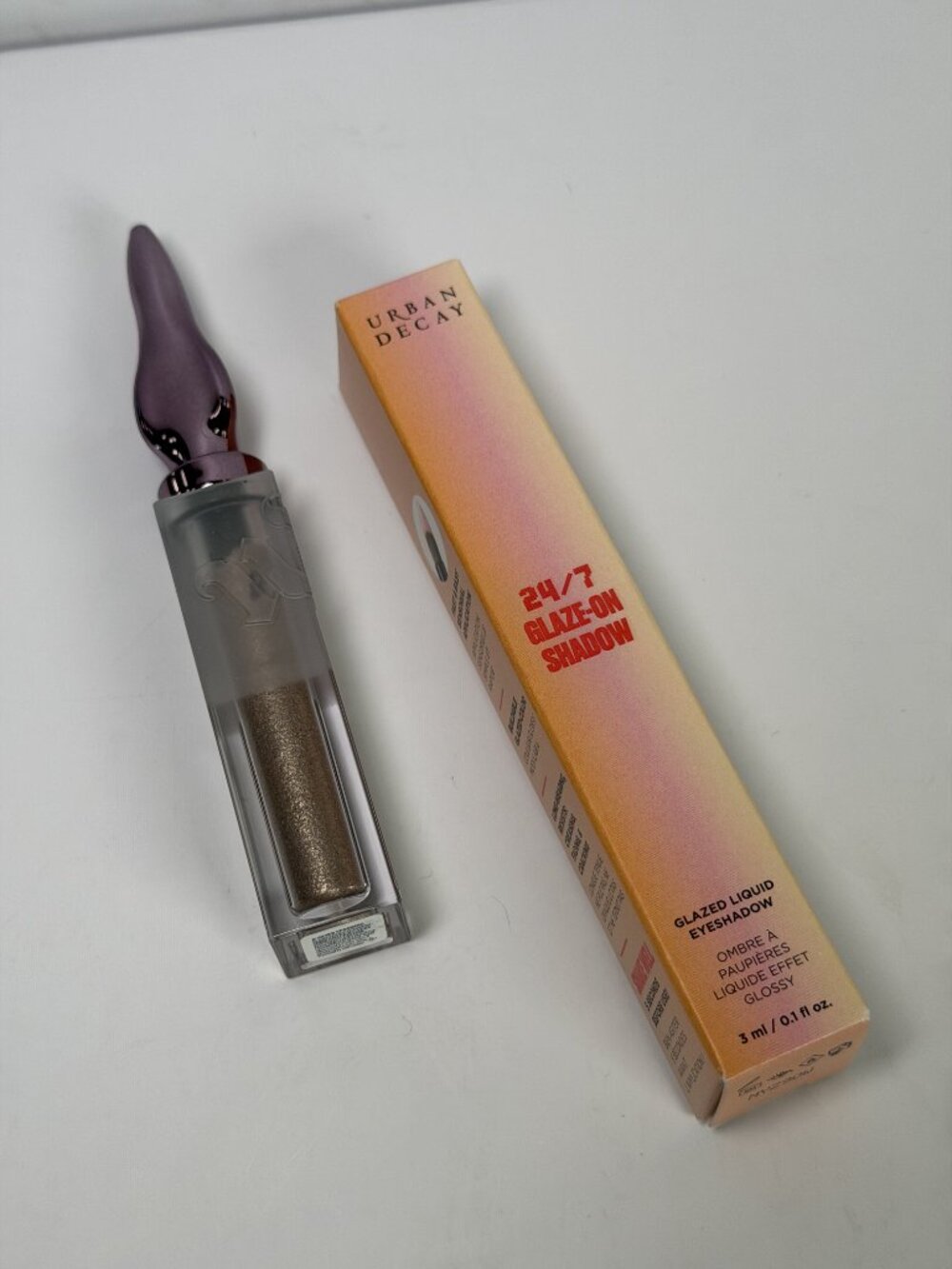 Urban Decay 24/7 Glaze-On Shadow Stick Silver Spooning NEW - Picture 3 of 3